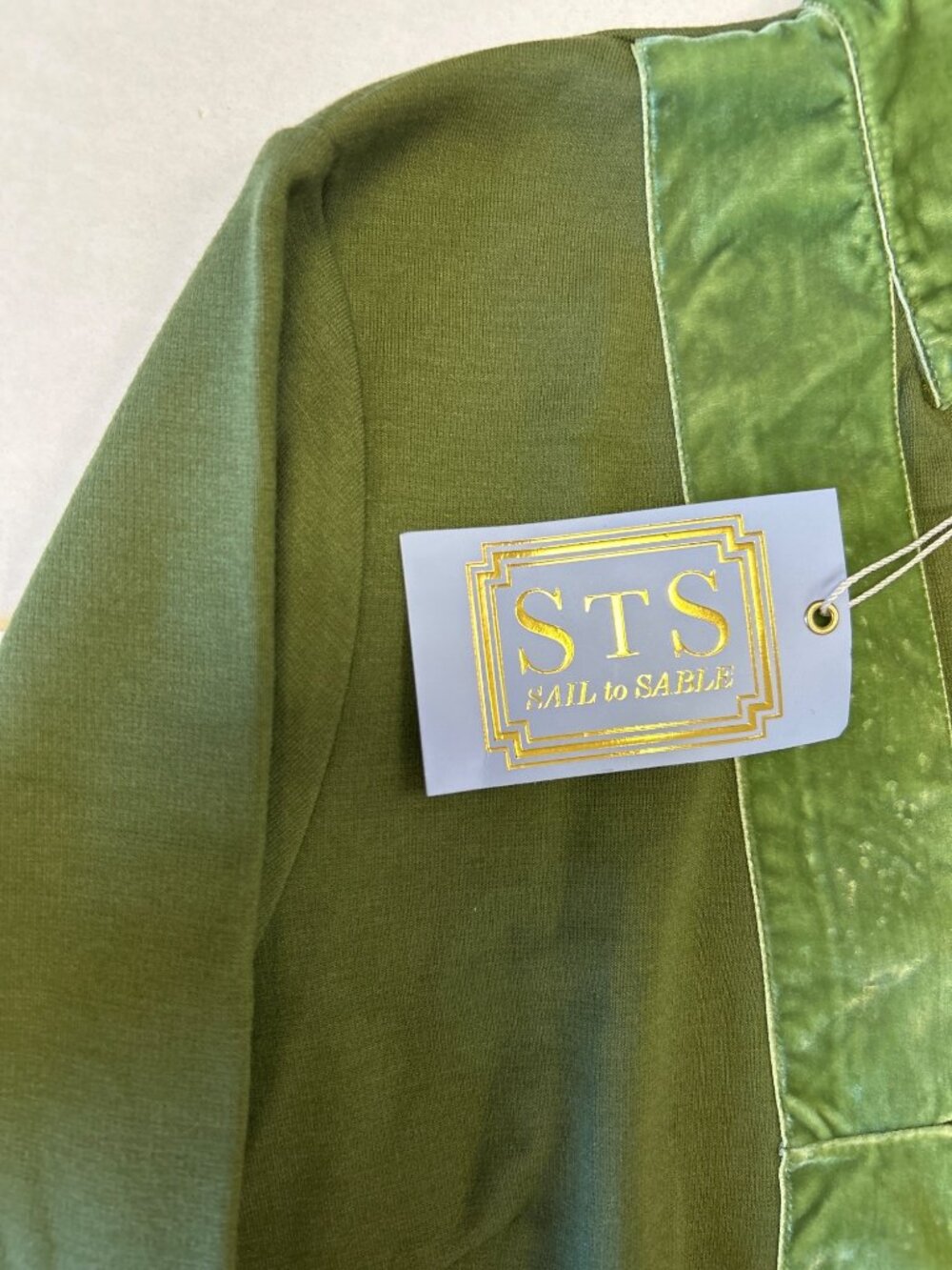 STS SAIL TO SABLE Velvet Border Tunic Top Green Size Small NWT - Picture 4 of 6